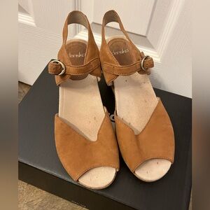 Dansko Peep Toe sandals size 40